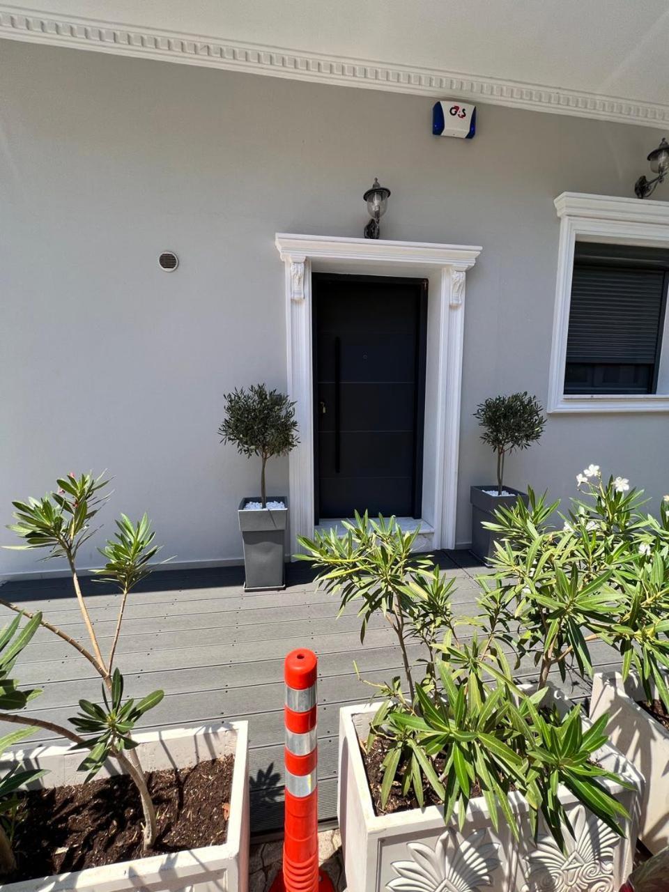 Kontis' Furnished Apartment Loutraki  Ngoại thất bức ảnh