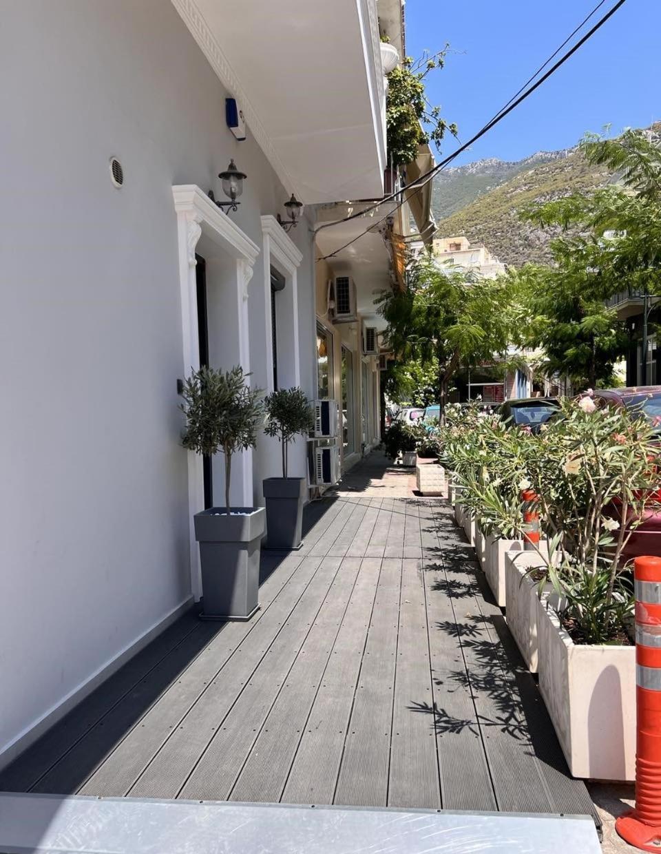 Kontis' Furnished Apartment Loutraki  Ngoại thất bức ảnh