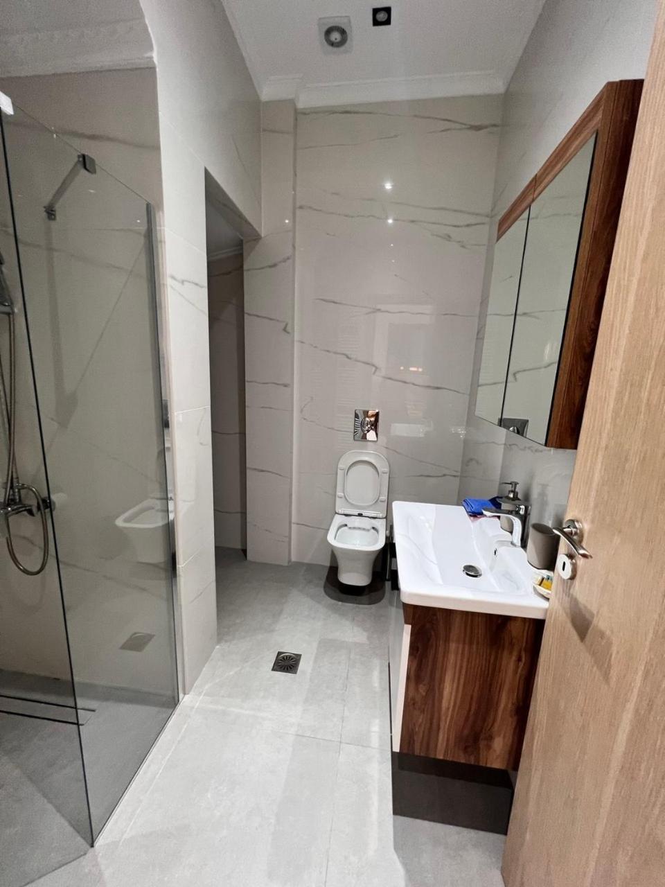 Kontis' Furnished Apartment Loutraki  Ngoại thất bức ảnh