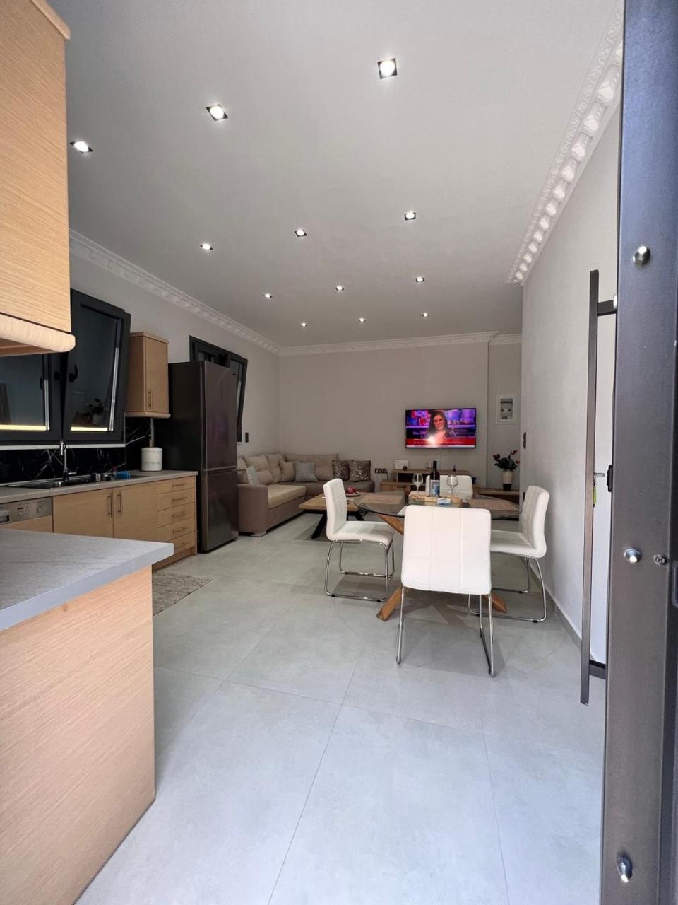 Kontis' Furnished Apartment Loutraki  Ngoại thất bức ảnh